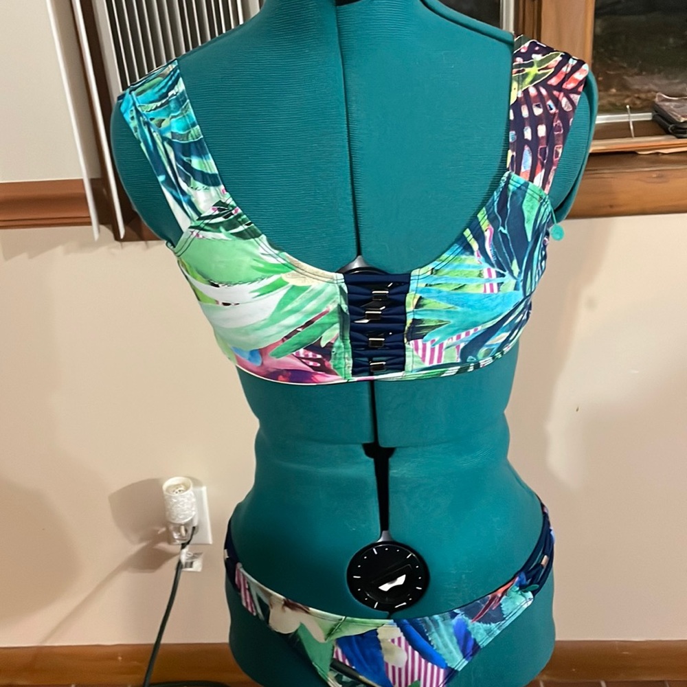 XS BIKINI FLORAL/leafy pattern, Coral Tropics Brand